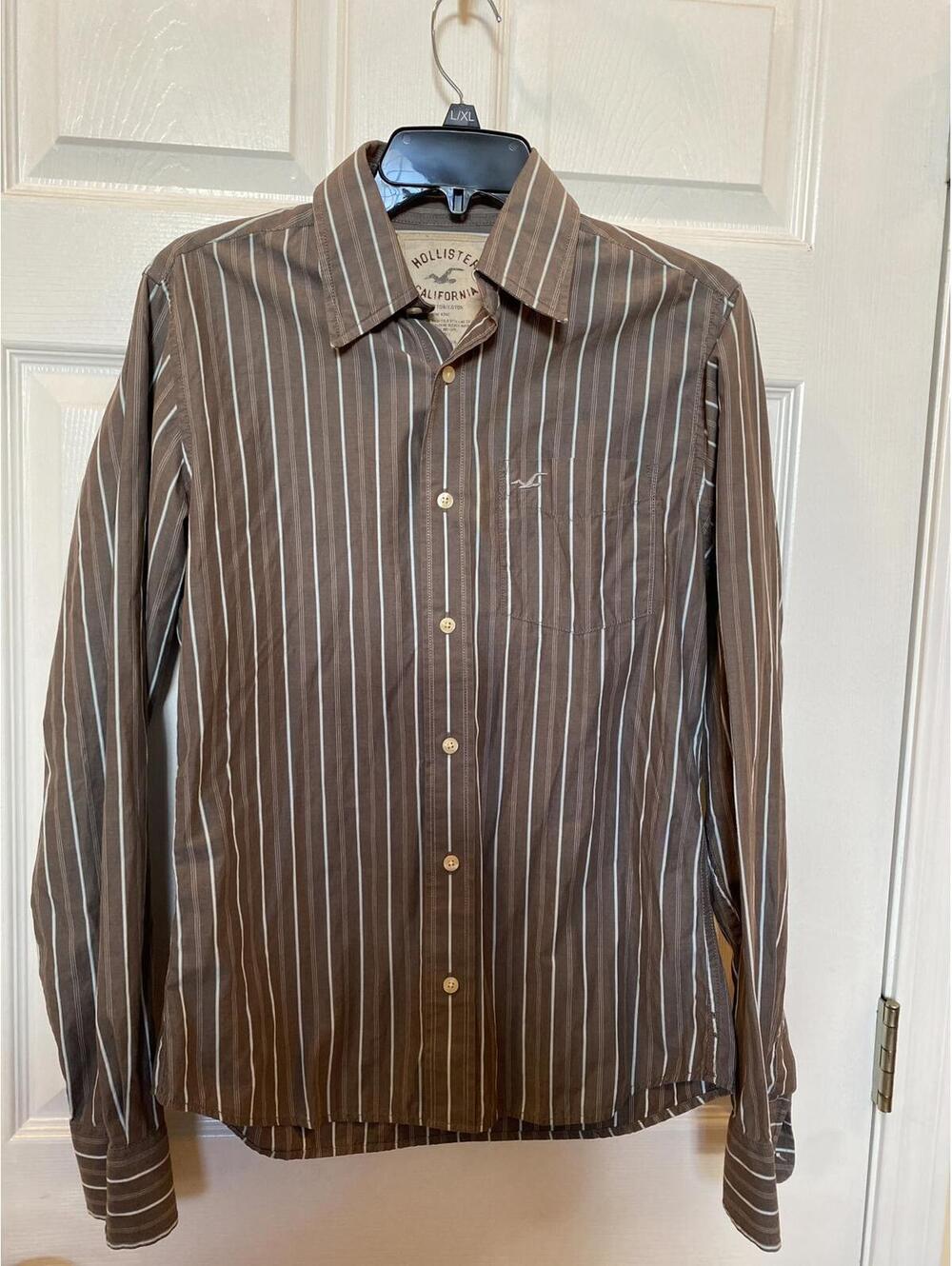 Hollister Men’s Brown Striped Button-Up Shirt Size Small